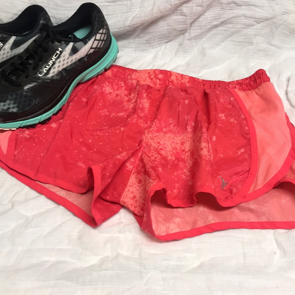 Running shorts